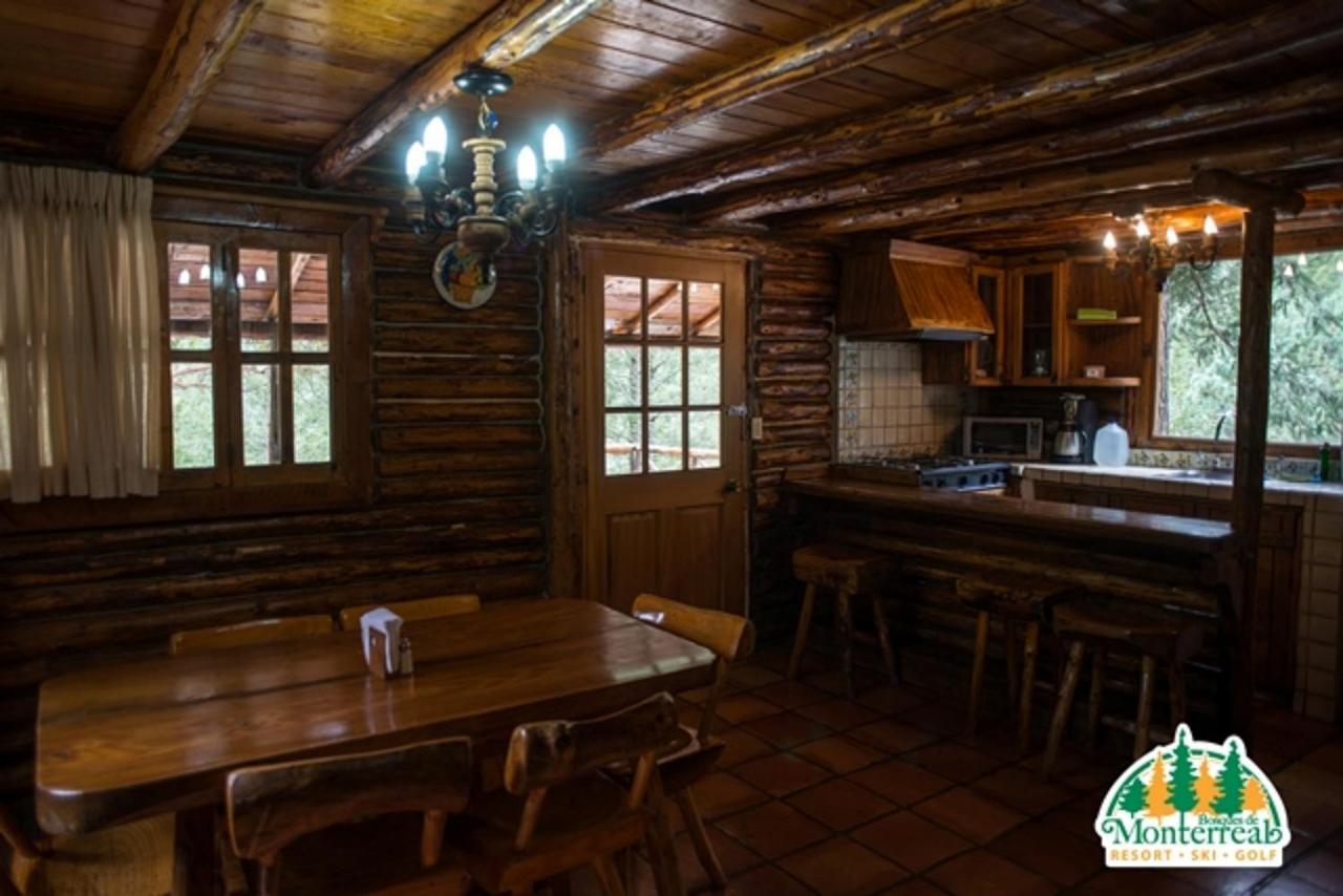 Hotel Bosques de Monterreal à San Antonio de las Alazanas Extérieur photo